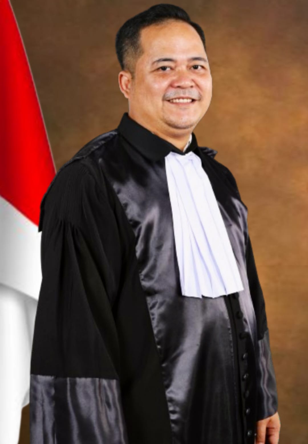 M.KHUSYEN AZHARI.,SE.,SH.,MH.,